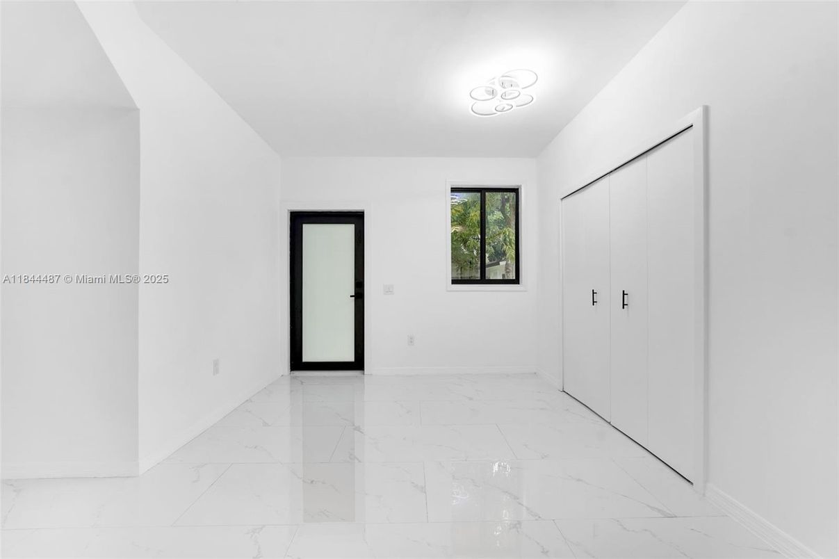 Empty room, Interior, Marble