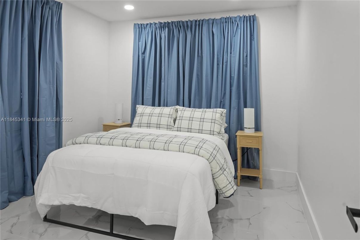 Bedroom, Interior, Marble, Recessed Lighting