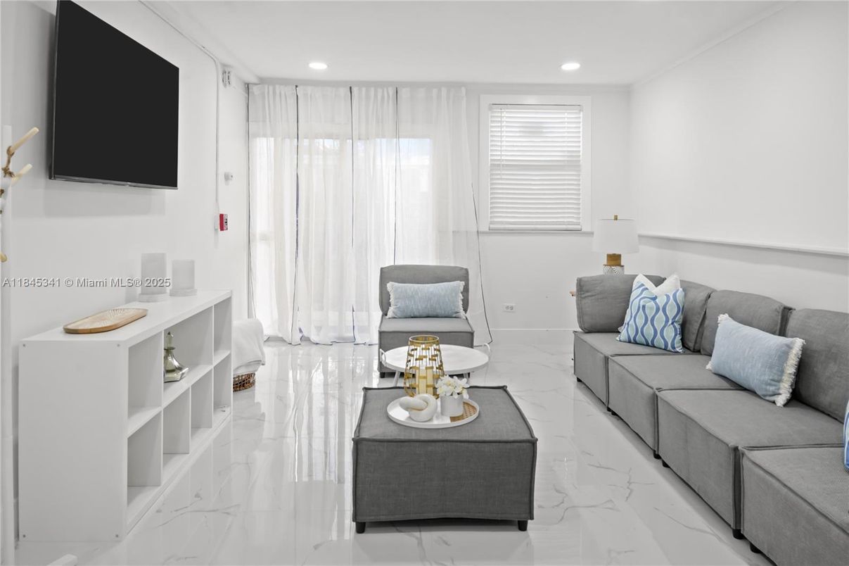 Interior, Living room, Marble, Recessed Lighting