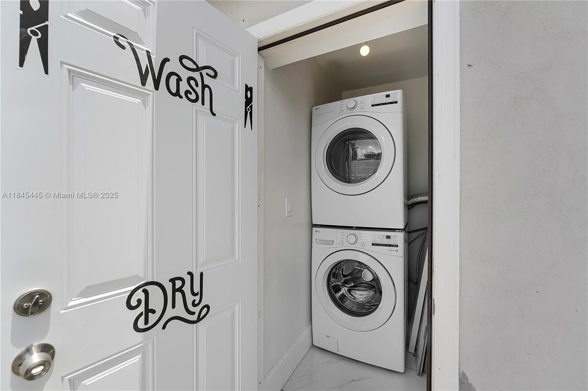Interior, Utility Closets, Washer