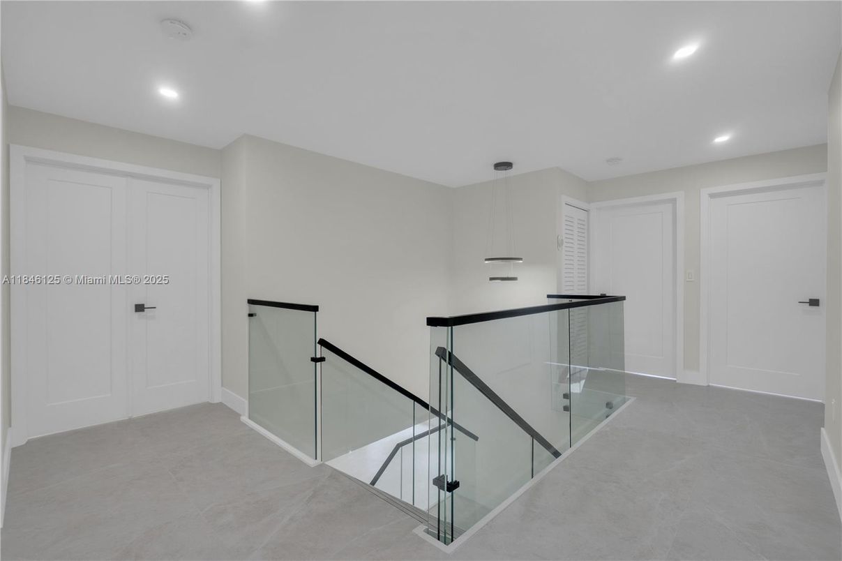 Interior, Recessed Lighting