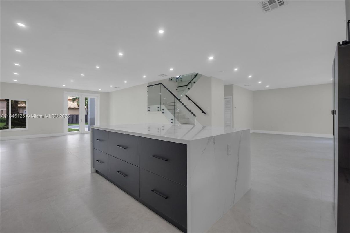 Interior, Kitchen, Recessed Lighting
