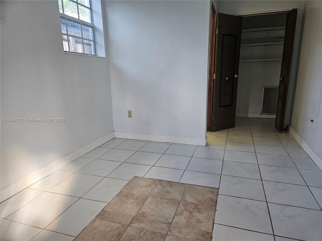 Empty room, Interior, Marble