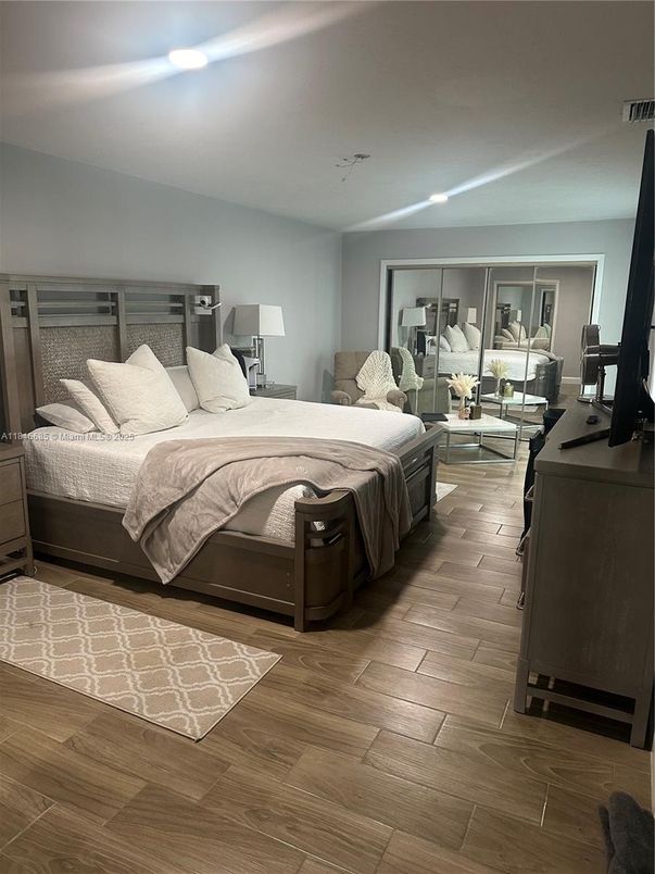 Bedroom, Interior, Wood Texture Flooring