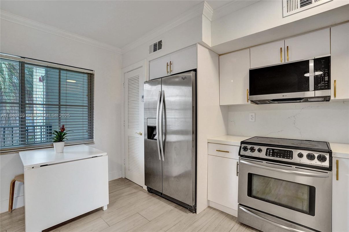 Interior, Kitchen, Stainless Steel Appliances, Wood Texture Flooring