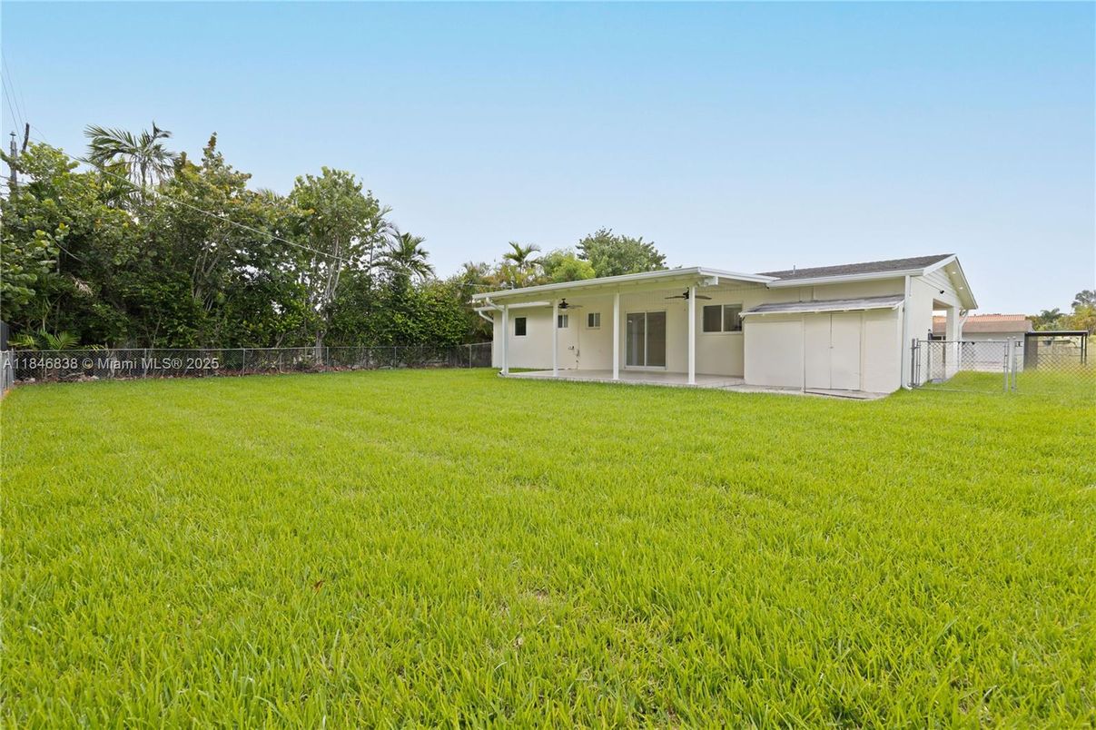 Backyard, Exterior