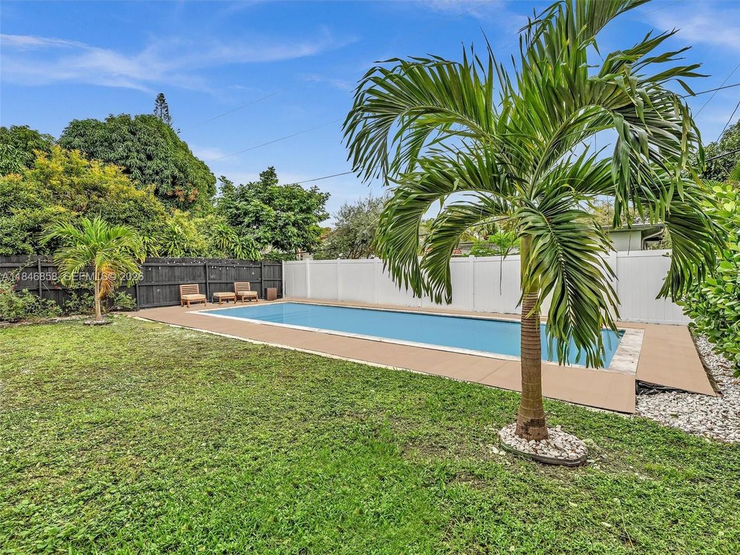 Backyard, Exterior, Pool