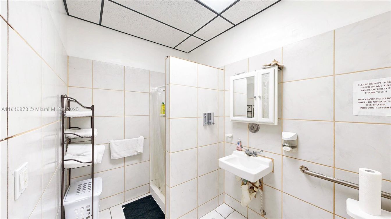 Bathroom, Interior