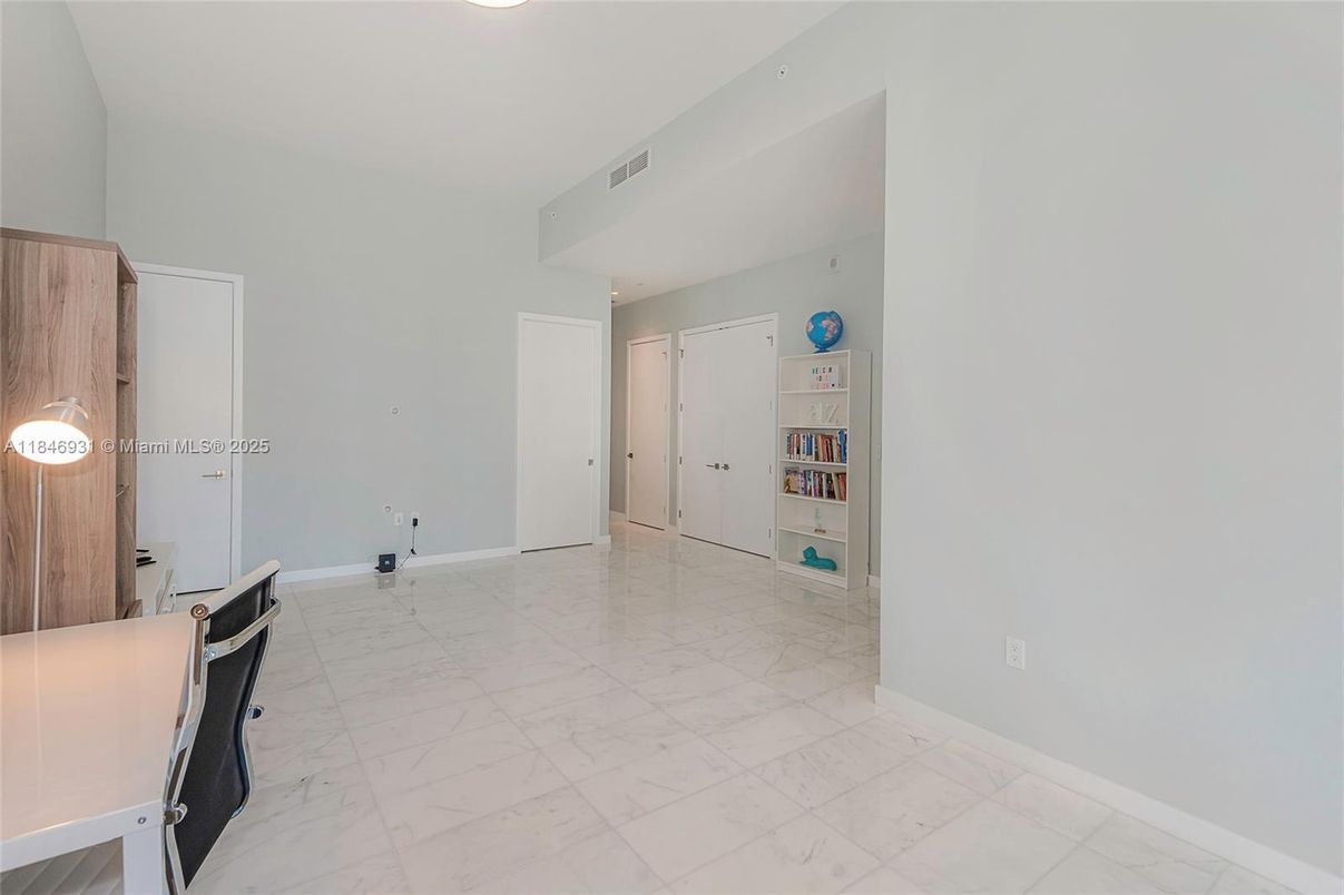 Empty room, Interior, Marble