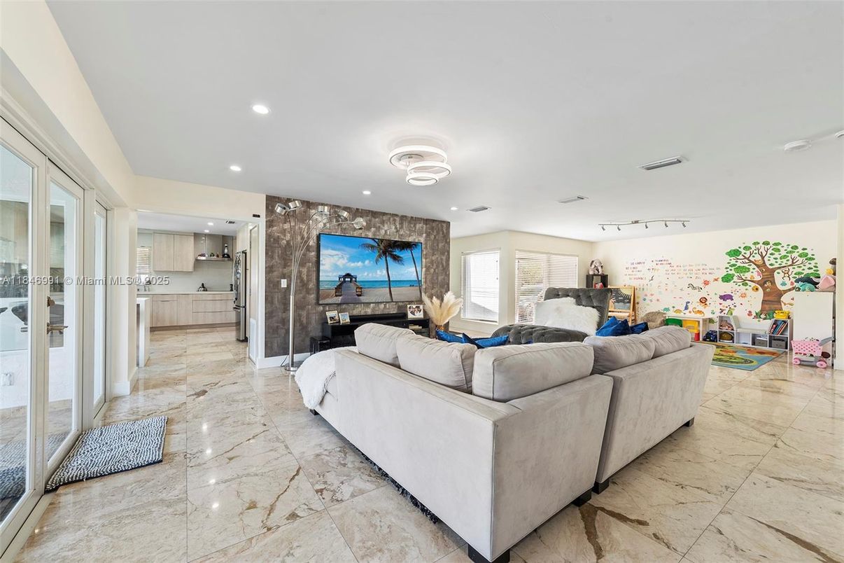 Interior, Living room, Recessed Lighting