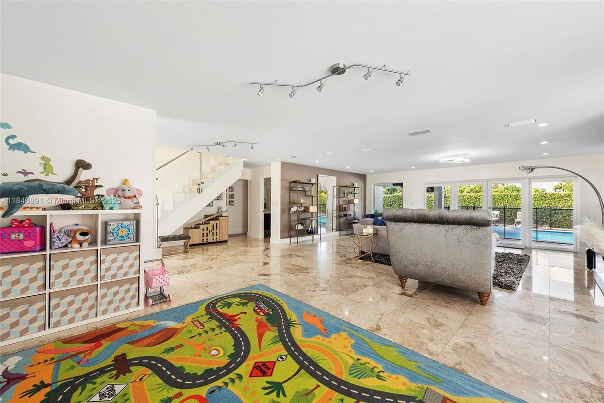 Interior, Recessed Lighting