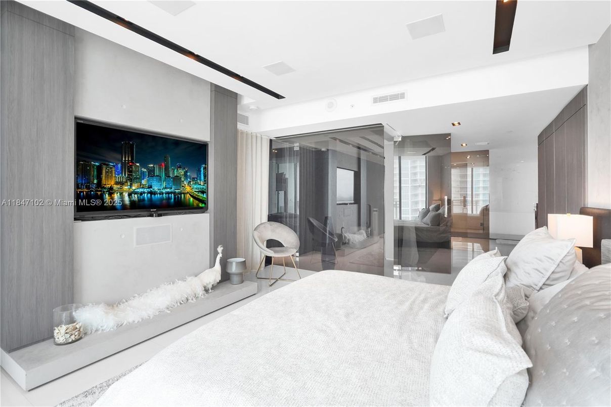 Bedroom, Interior, Recessed Lighting