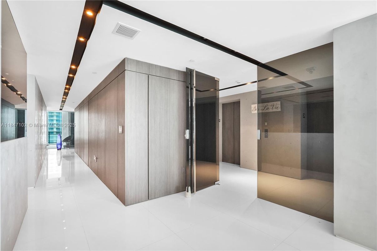 Elevator, Interior, Recessed Lighting
