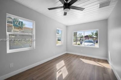 Empty room, Interior, Wood Texture Flooring