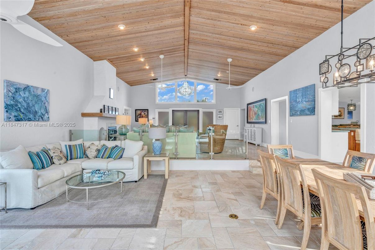 Dining room, Interior, Living room, Pendant Lights, Recessed Lighting, Wooden Ceilings
