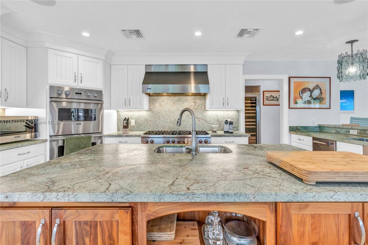 Interior, Kitchen, Pendant Lights, Recessed Lighting, Stainless Steel Appliances
