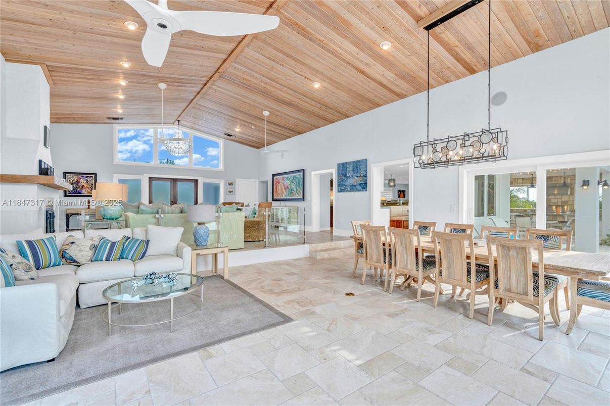 Dining room, Interior, Living room, Pendant Lights, Recessed Lighting, Wooden Ceilings