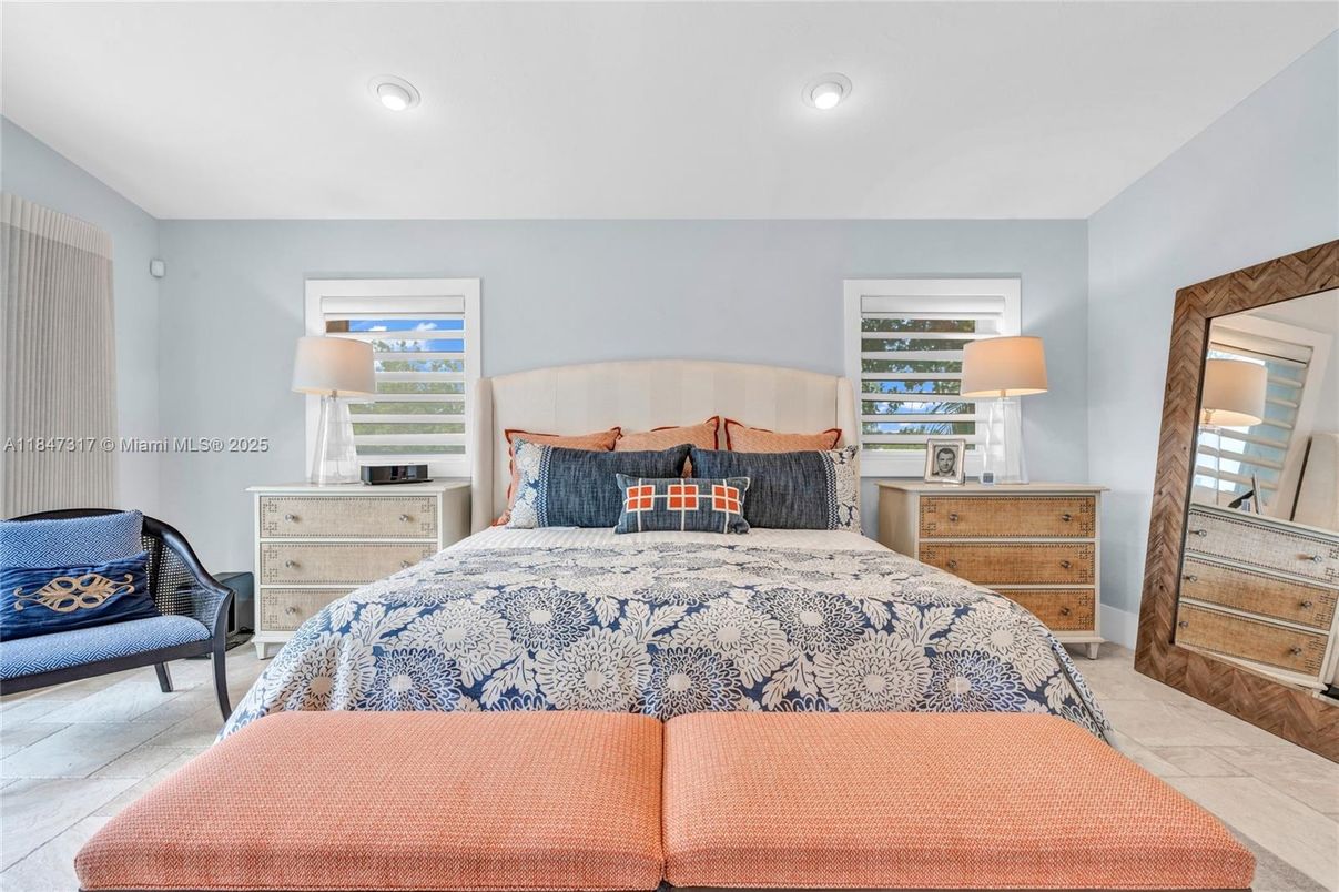 Bedroom, Interior, Recessed Lighting
