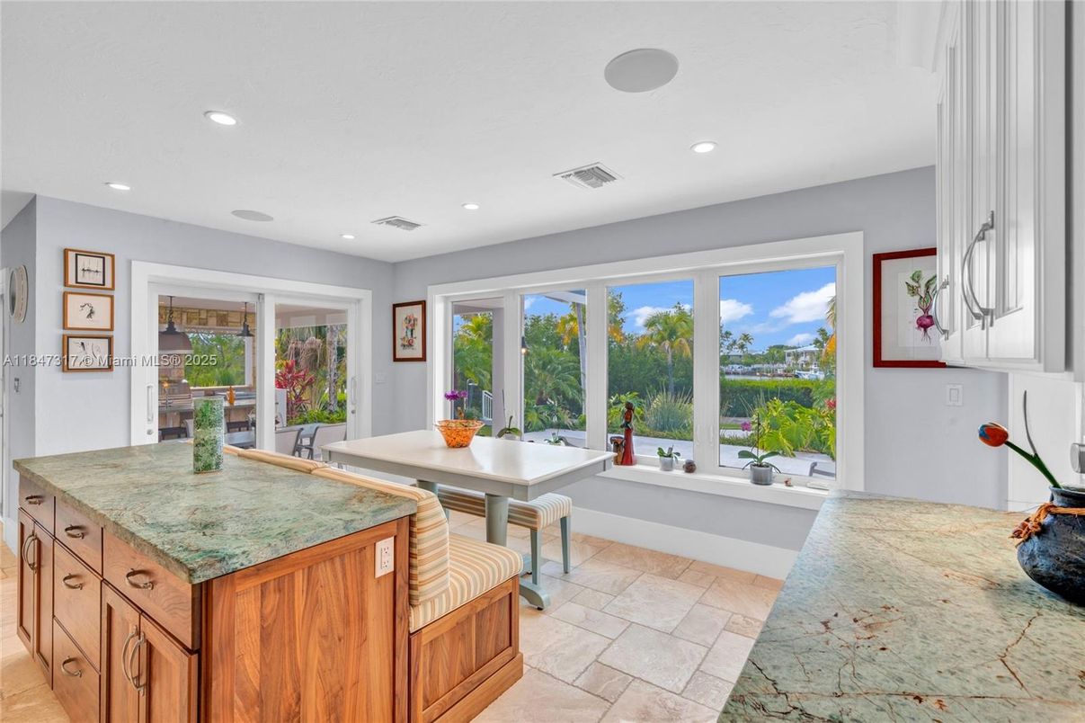 Interior, Recessed Lighting, Water