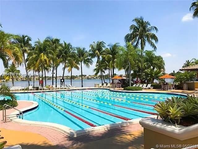 Exterior, Pool, Water