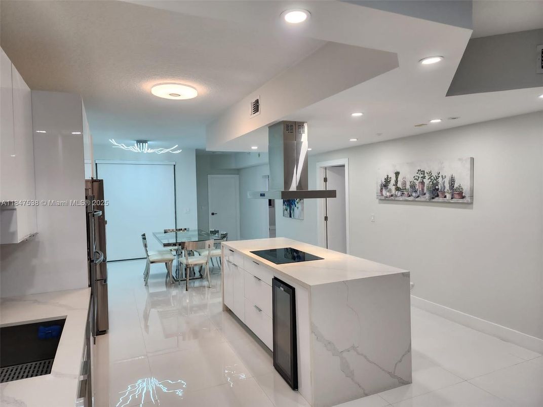 Dining room, Interior, Kitchen, Recessed Lighting