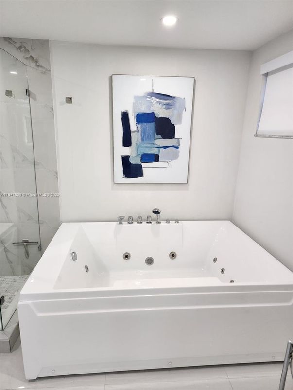 Bathroom, Interior, Marble Walls, Recessed Lighting