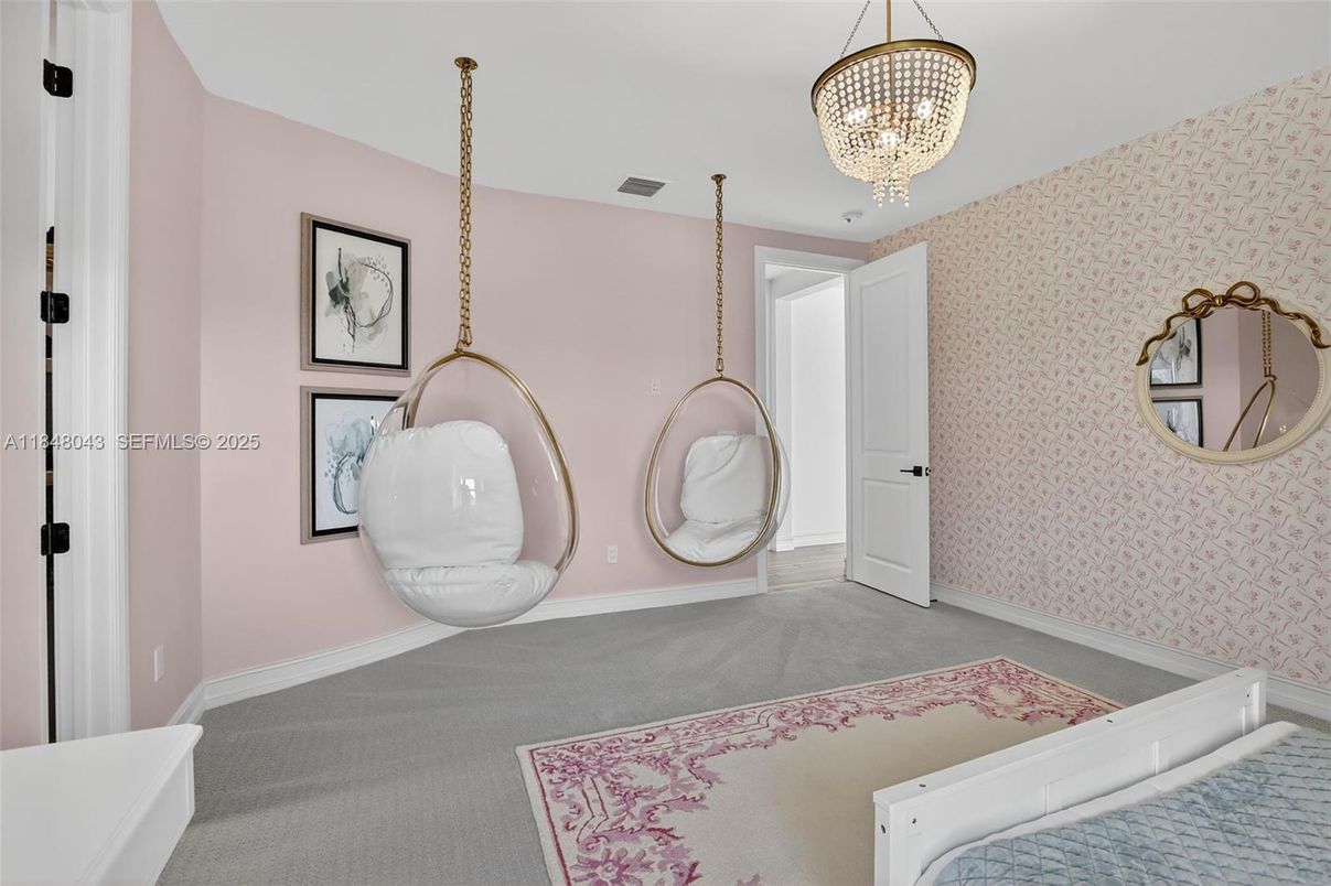 Chandelier, Interior