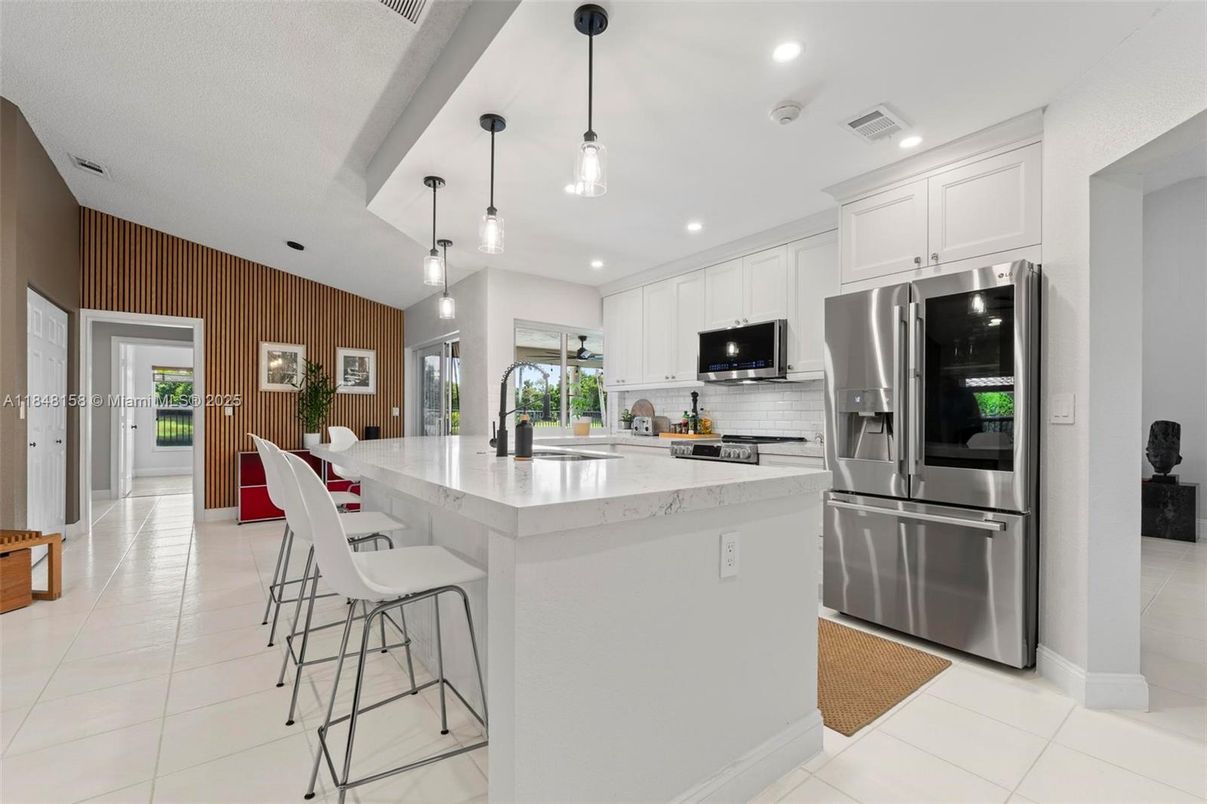 Interior, Kitchen, Pendant Lights, Recessed Lighting, Stainless Steel Appliances