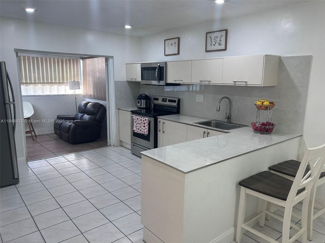 Interior, Kitchen, Recessed Lighting