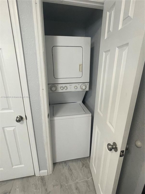 Interior, Marble, Utility Closets, Washer
