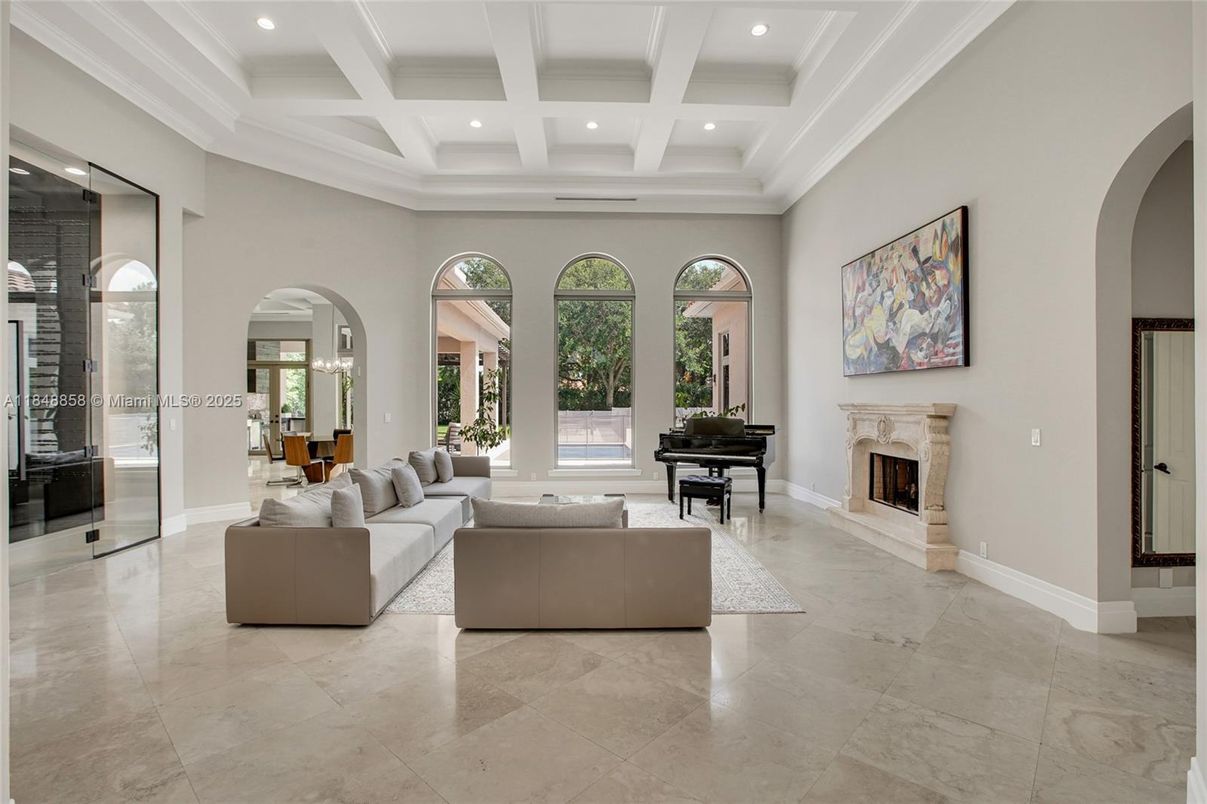 Fireplace, Interior, Living room, Piano, Recessed Lighting
