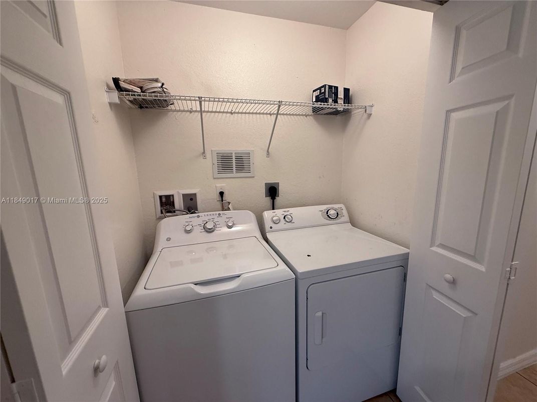 Interior, Utility Closets, Washer