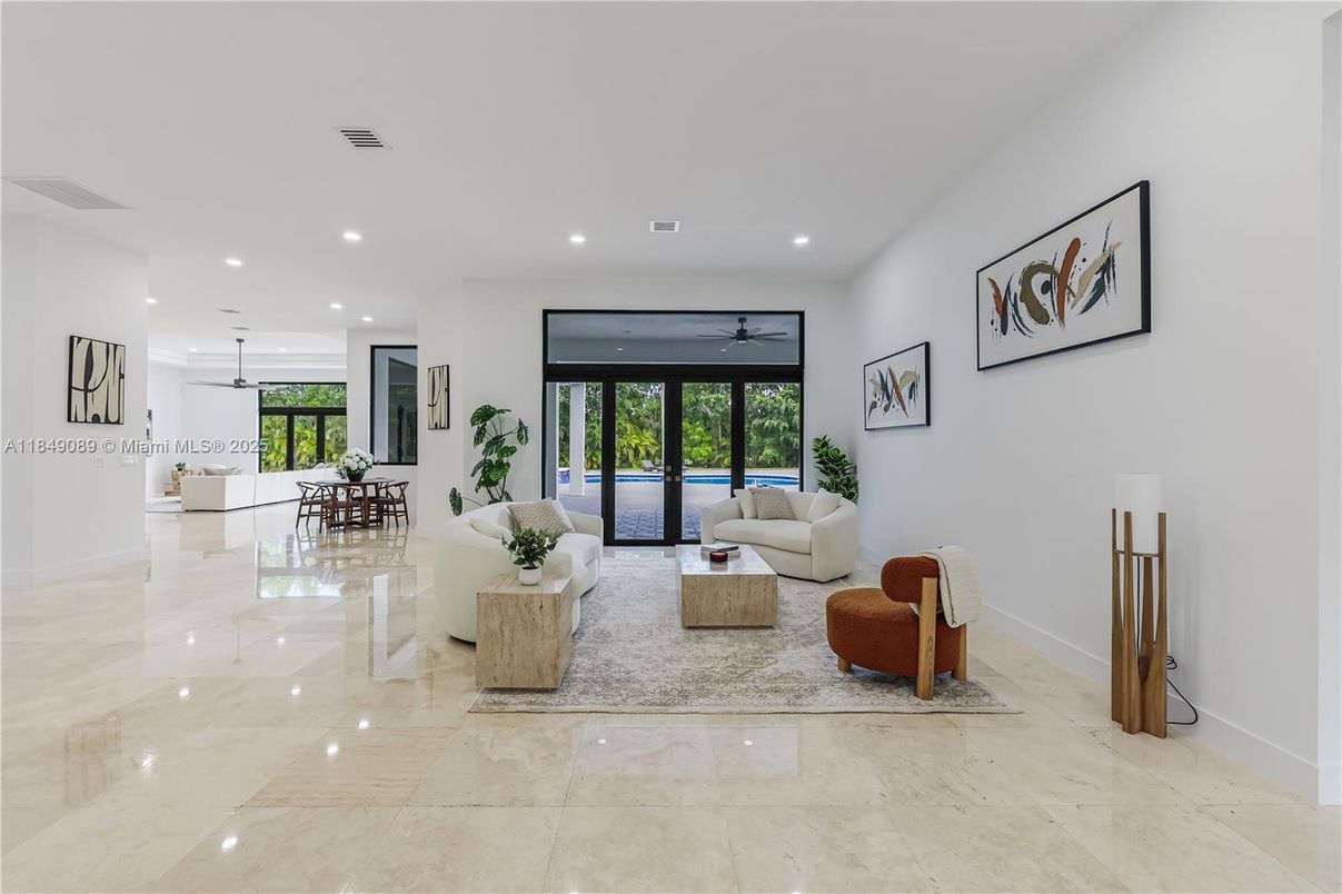 Dining room, Interior, Living room, Recessed Lighting