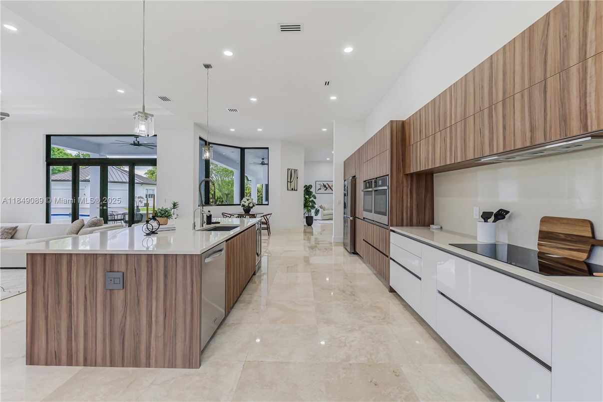 Interior, Kitchen, Pendant Lights, Recessed Lighting, Stainless Steel Appliances