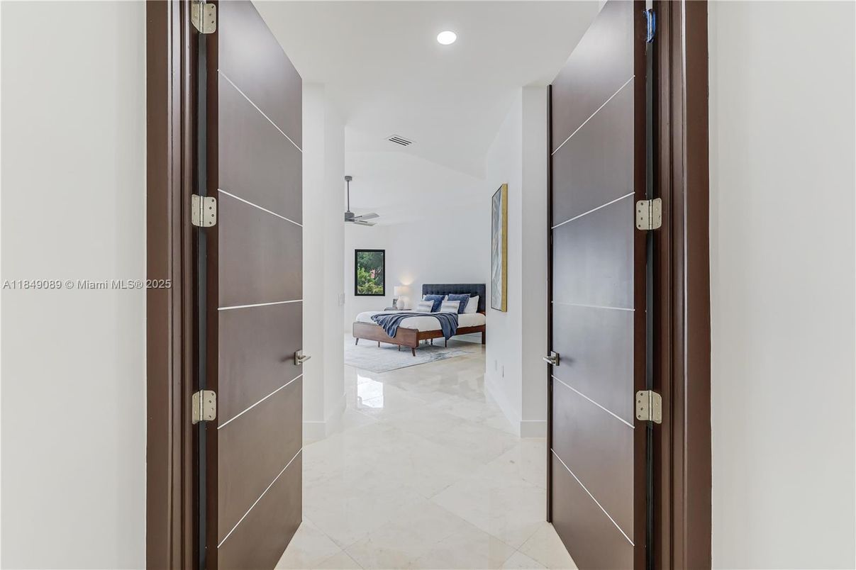 Interior, Recessed Lighting