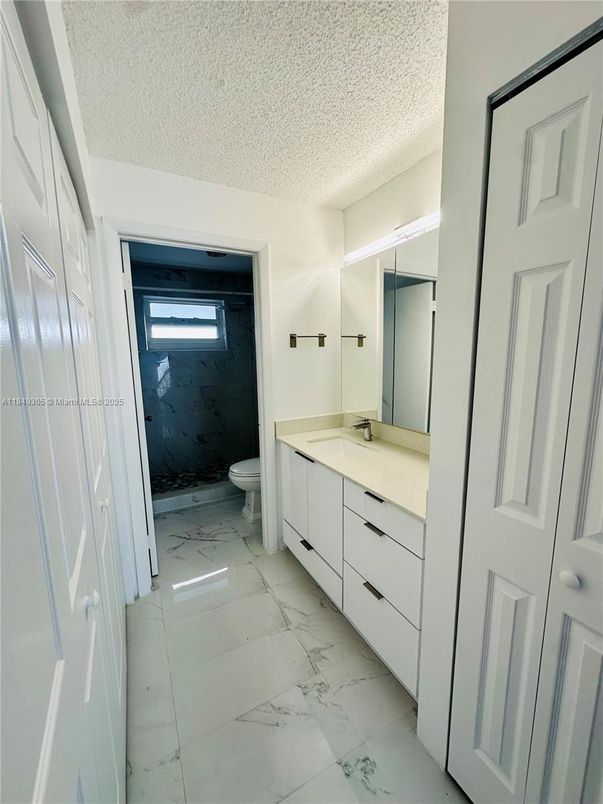 Bathroom, Dual Sink Vanities, Interior, Marble