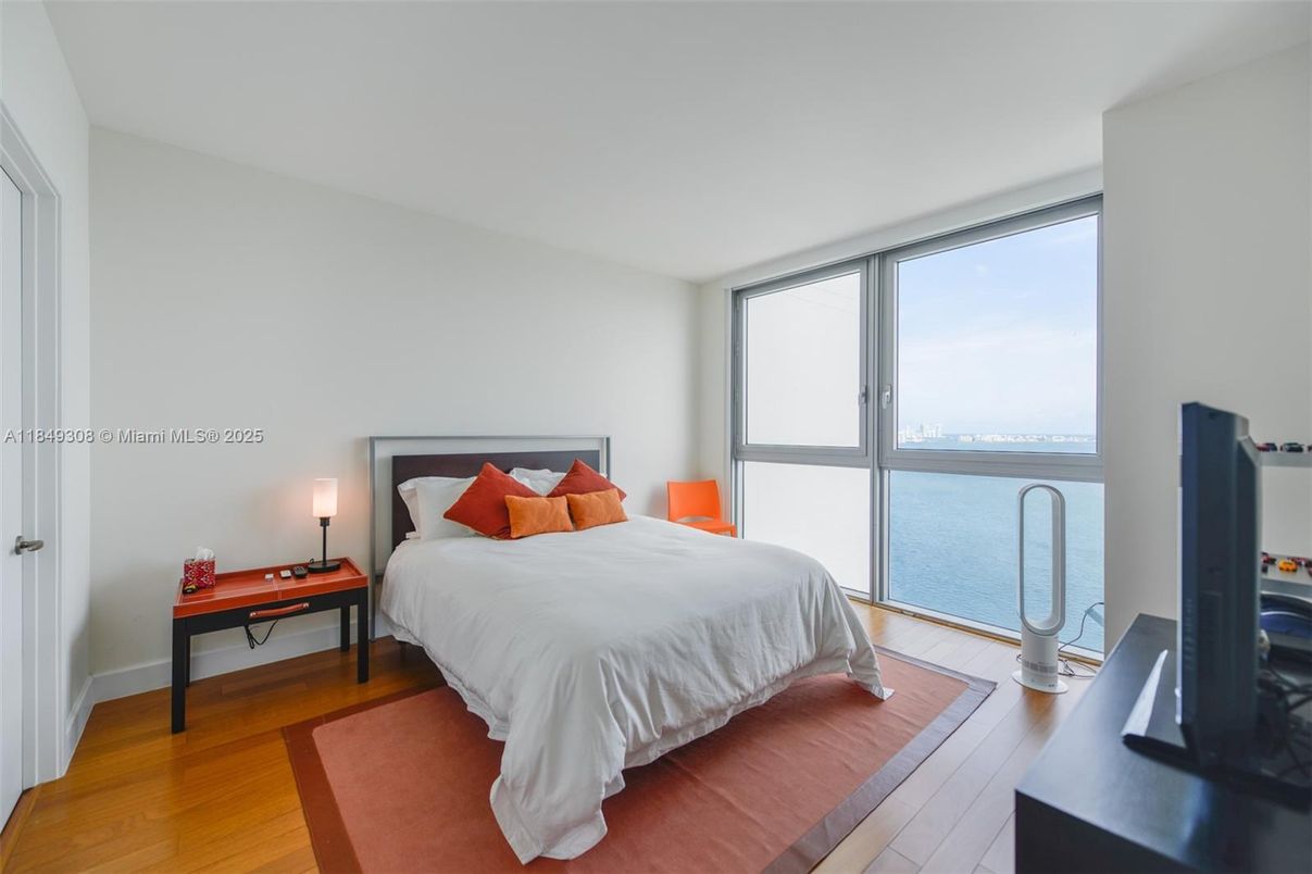 Bedroom, Interior, Water, Wood Texture Flooring