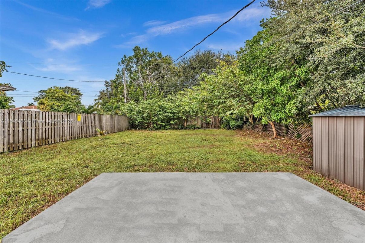 Backyard, Exterior