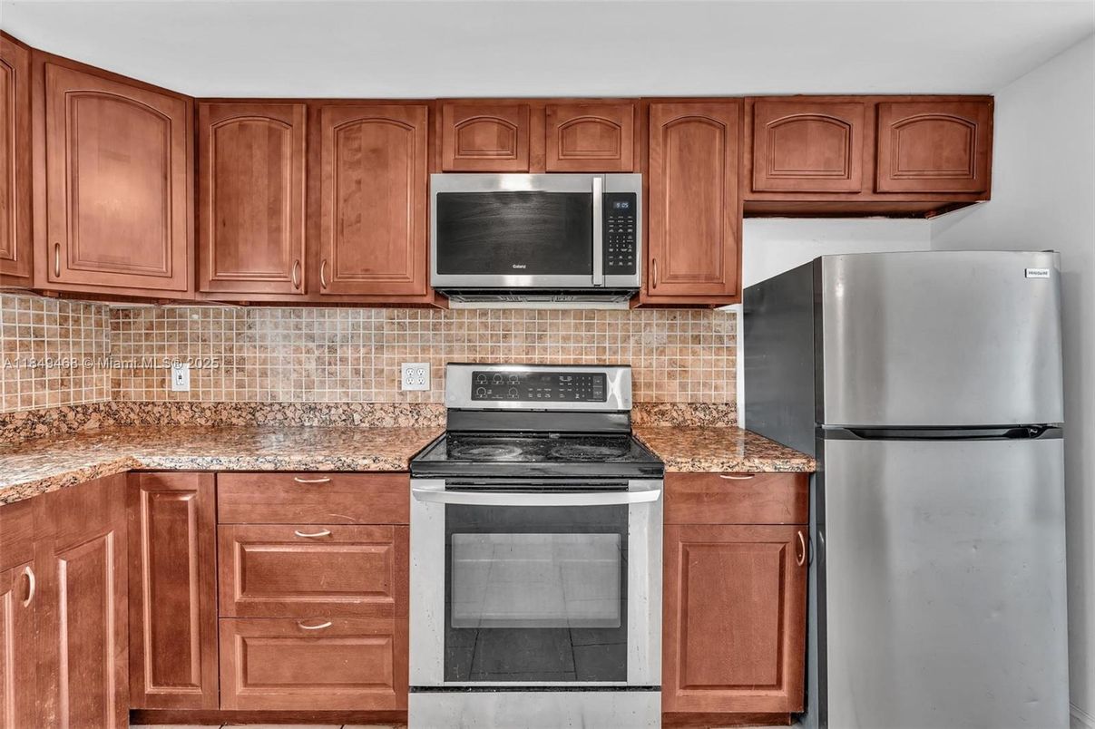Interior, Kitchen, Stainless Steel Appliances