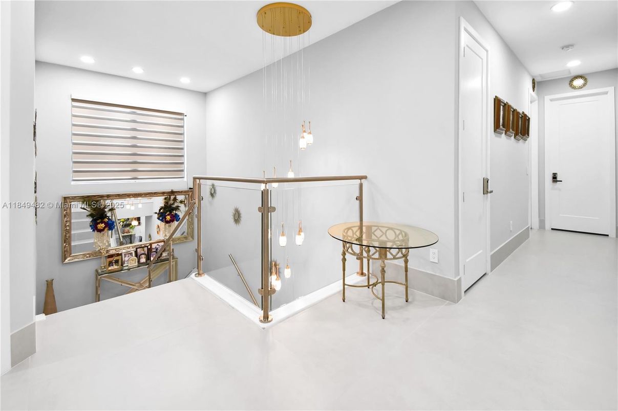 Interior, Pendant Lights, Recessed Lighting