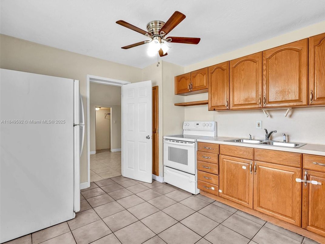 Interior, Kitchen
