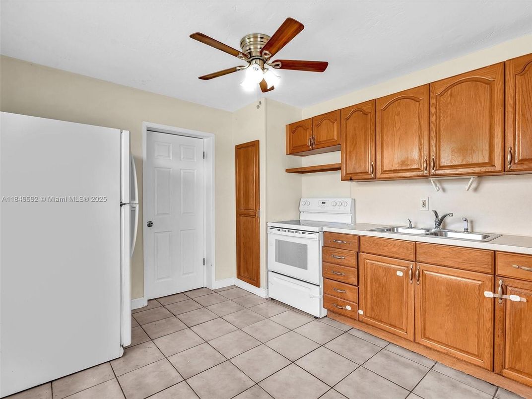 Interior, Kitchen