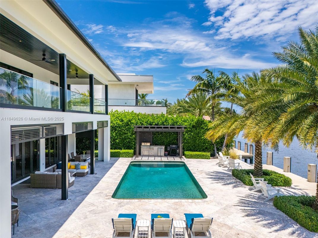 Exterior, Pool, Water