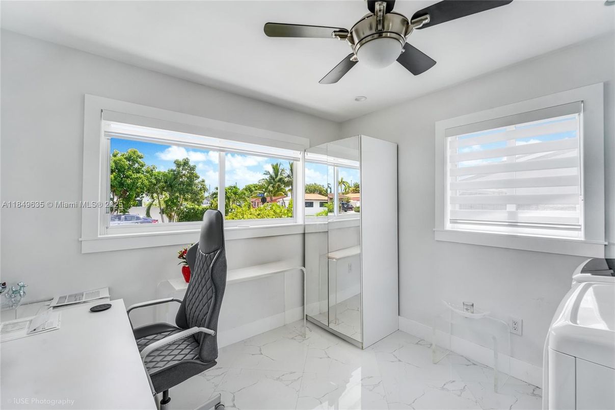 Home Office, Interior, Marble, Recessed Lighting
