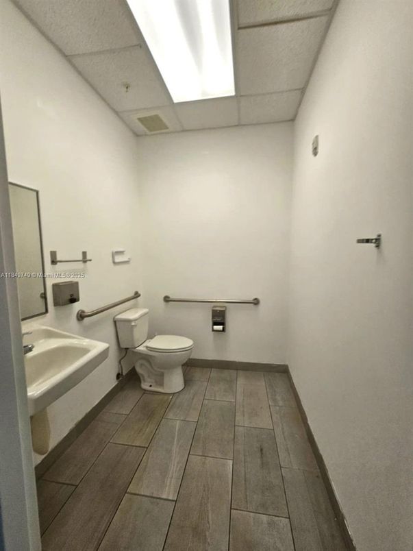 Bathroom, Interior, Wood Texture Flooring