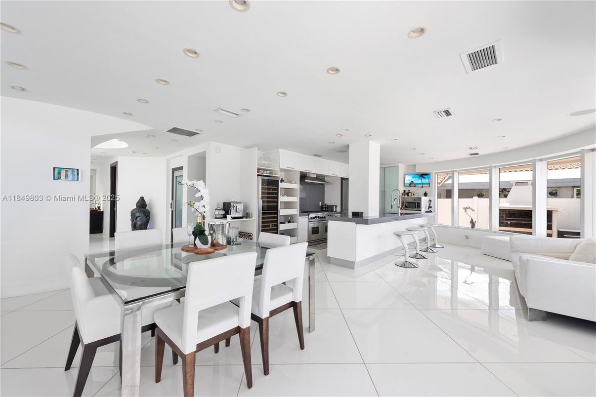 Dining room, Interior, Kitchen, Living room, Recessed Lighting, Stainless Steel Appliances