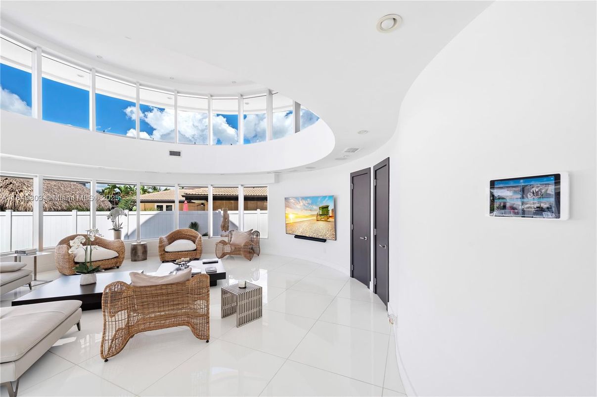 Interior, Living room