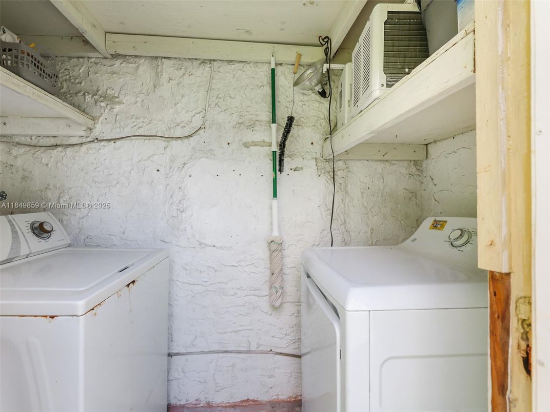 Interior, Marble Walls, Utility Closets, Washer