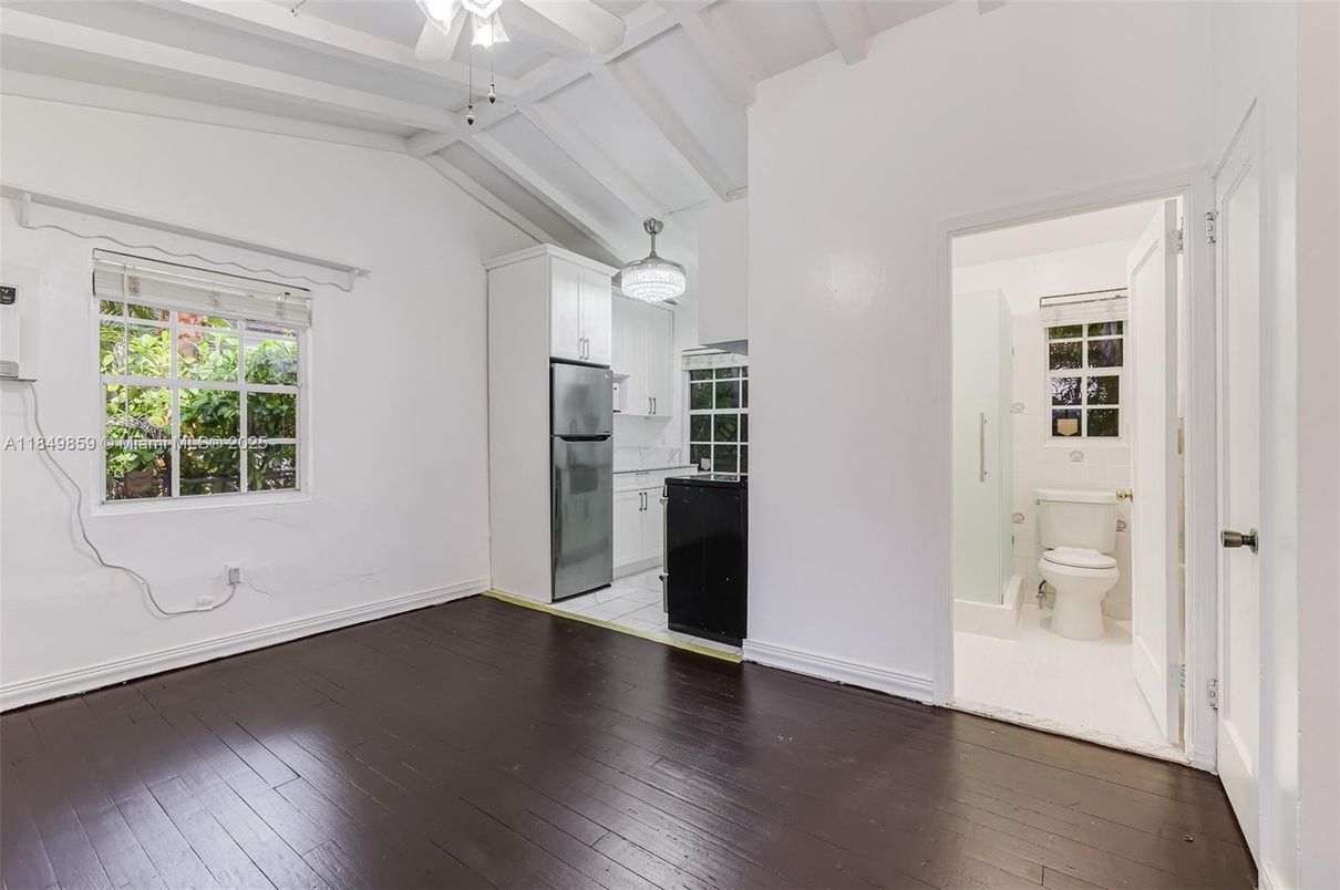 Bathroom, Interior, Kitchen, Pendant Lights, Wood Texture Flooring