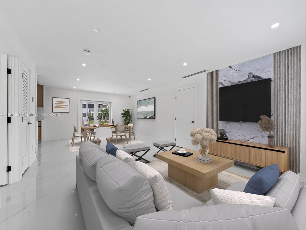 Dining room, Interior, Living room, Recessed Lighting